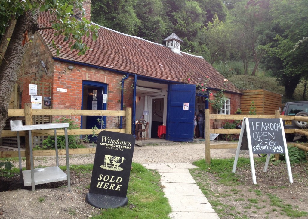 Teapot cafe, Britchcome Farm