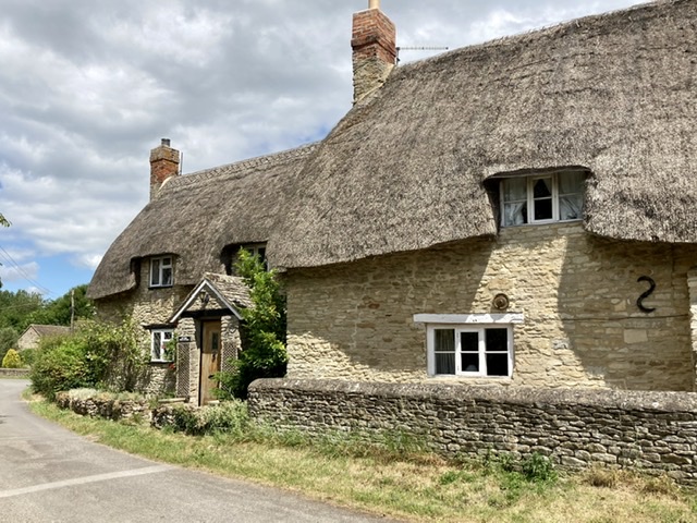 Thatched cottage, Noke